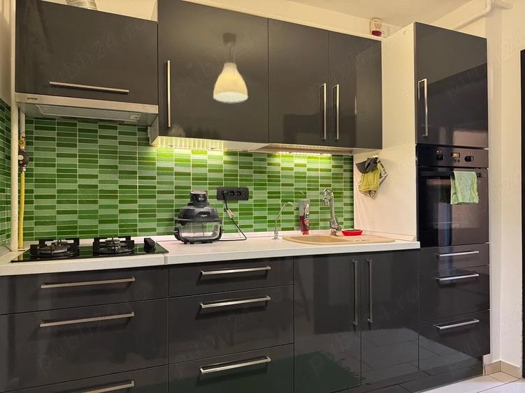 Apartament cu 3 camere decomandat în Pantelimon