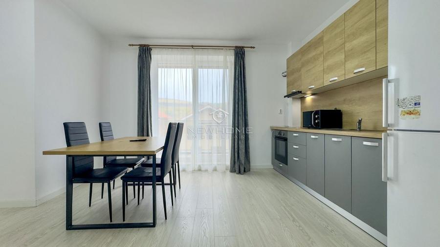 Apartament cu 2 camere decomandat, mobilat în Chinteni
