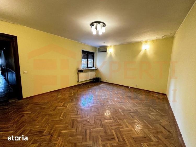 Casă cu 8 camere cu Teren 150 Mp în 13 Septembrie