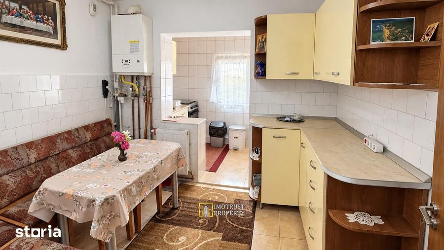 Apartament cu 3 camere decomandat în Micălaca