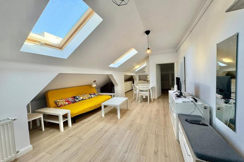 Apartament cu 2 camere, mobilat în Bucureștii Noi