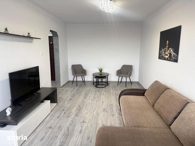 Apartament cu 2 camere decomandat în Micro 6