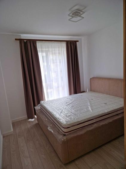Apartament cu 2 camere decomandat în Titan