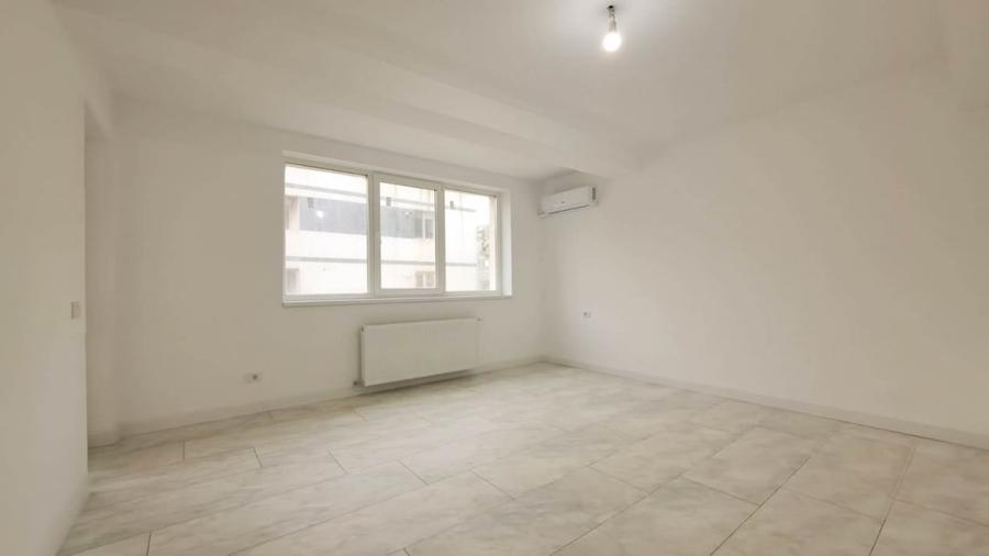 Apartament cu 2 camere decomandat în Berceni — fotografia 1