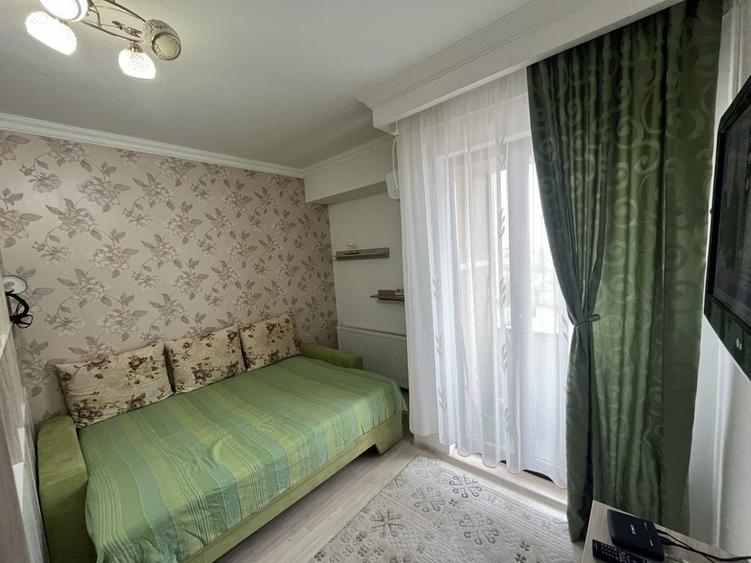 Garsonieră decomandată în Central