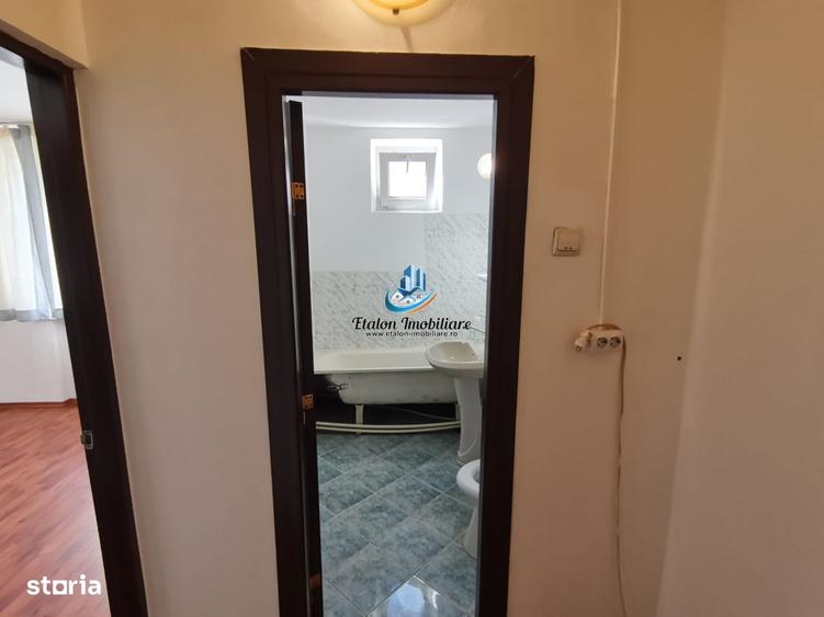 Apartament cu 2 camere decomandat în Precista