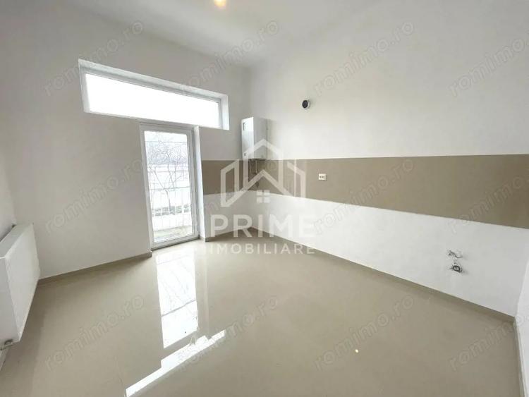 Spațiu comercial, de 60 mp, în Pianu