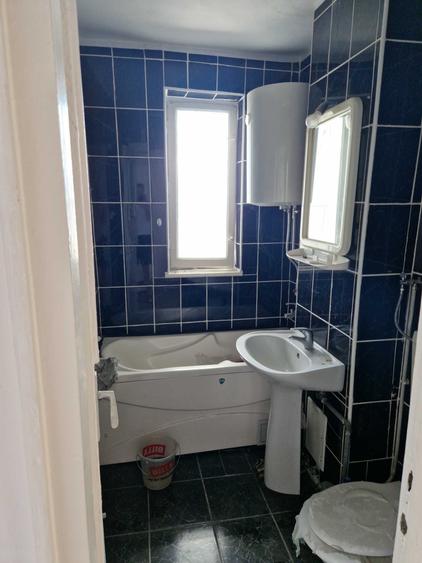 Apartament cu 2 camere decomandat în Petros