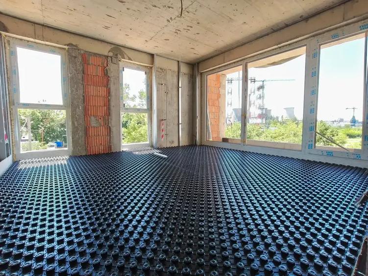Apartament cu 2 camere decomandat în Titan