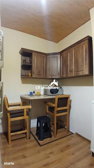 Apartament cu 2 camere semidecomandat în Vatra Luminoasă