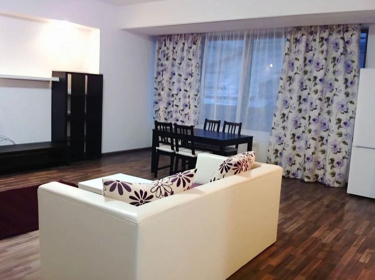 Apartament cu 2 camere decomandat, mobilat în Parcul Carol