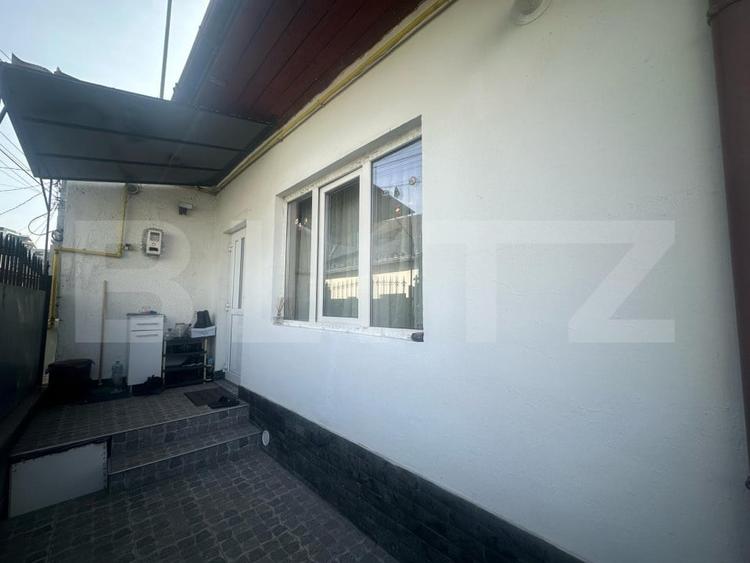Casă individuală cu 2 camere cu Canalizare în Central