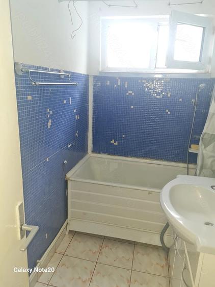 Apartament cu 2 camere semidecomandat în Cornișa