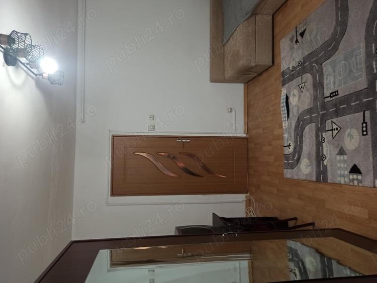Garsonieră decomandată în Central