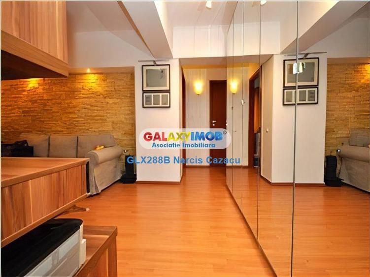 Apartament cu 3 camere decomandat, mobilat în Baicului