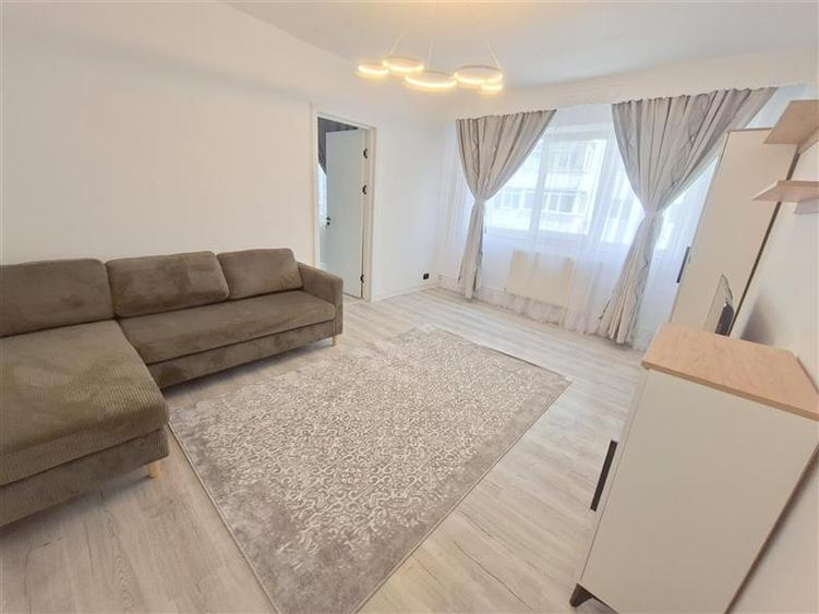 Apartament cu 2 camere nedecomandat, mobilat în Milcov