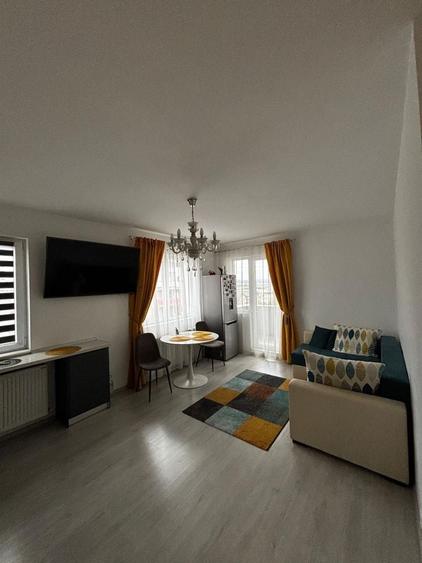 Apartament cu 2 camere decomandat în Florești