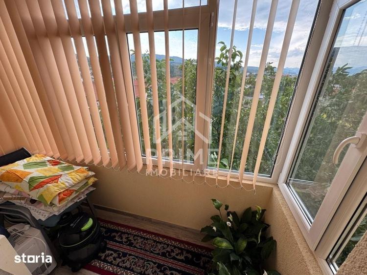 Apartament cu 4 camere în Cetate