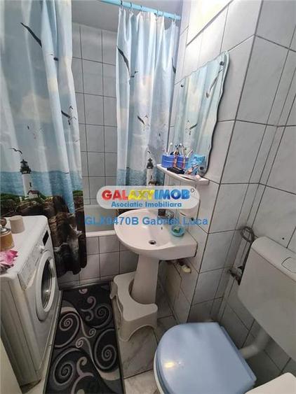 Apartament cu 3 camere decomandat, mobilat în Berceni