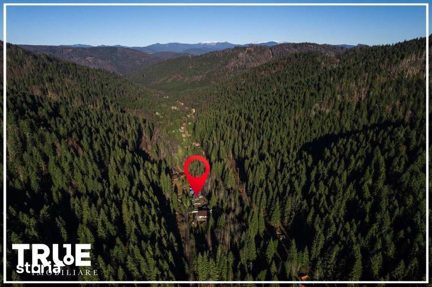 Casă cu 6 camere cu Teren 1400 Mp în Lunca