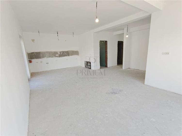 Duplex cu 4 camere cu Canalizare în Moșnița Nouă