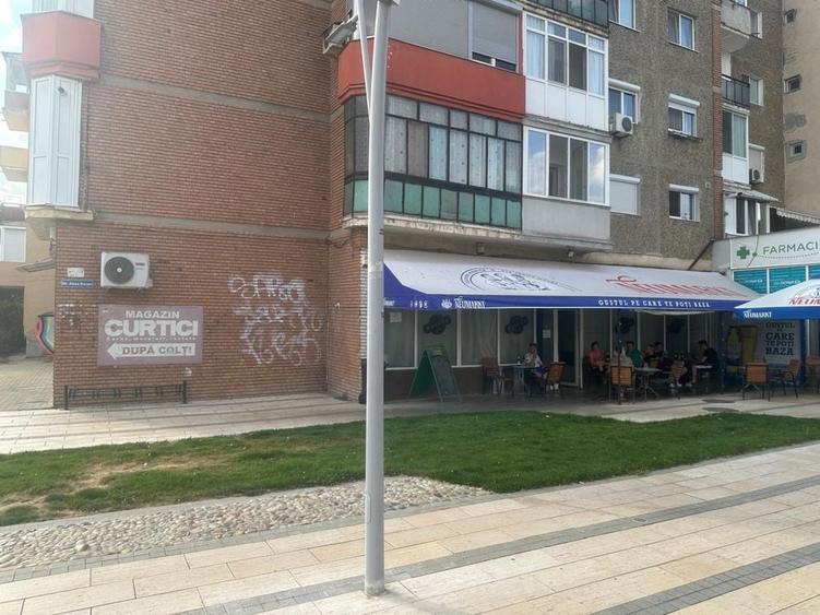 Spațiu comercial, de 85 mp, în Central