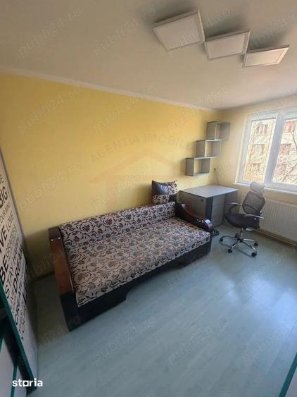 Apartament cu 2 camere decomandat în Piața Centrală