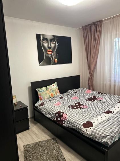 Apartament cu 2 camere semidecomandat în Berceni
