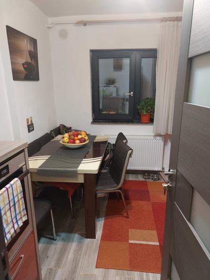 Apartament cu 4 camere decomandat în Ultracentral