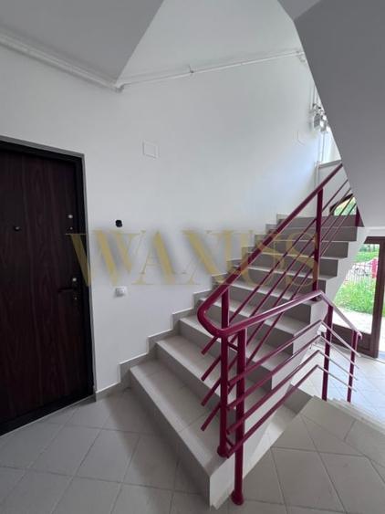 Casă individuală cu 10 camere cu Canalizare în Zorilor
