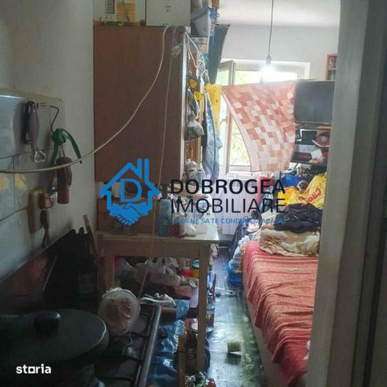 Garsonieră decomandată în Păcii