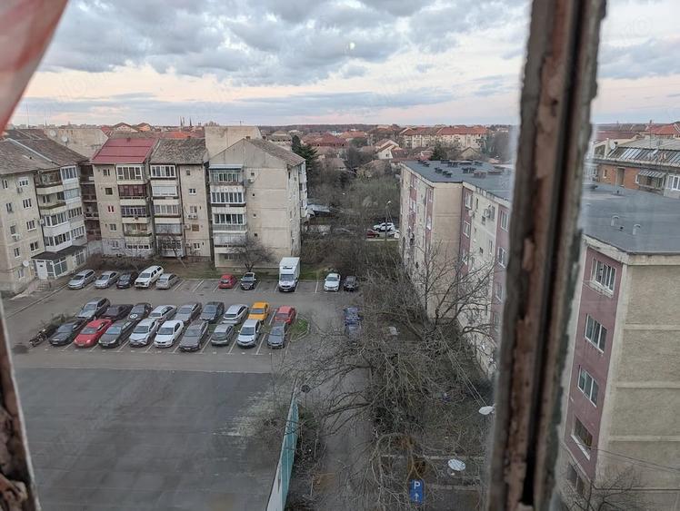 Garsonieră decomandată în Complex Studențesc