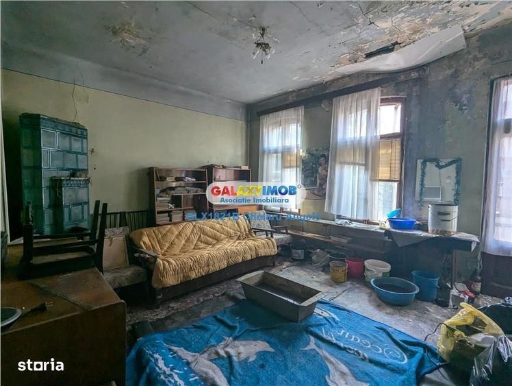 Unirii vila S+P+1 , spatiu comercial la parter,SU 206mp teren 293 - 17