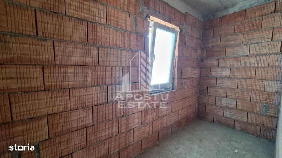 Casă cu 4 camere cu Teren 507 Mp în Giarmata