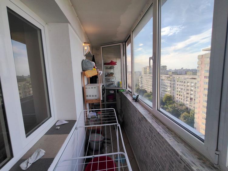 Apartament cu 3 camere decomandat în Pantelimon