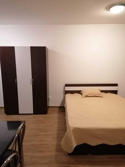 Garsonieră semidecomandată în Titan