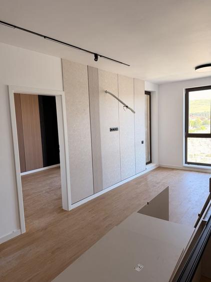 Apartament cu 2 camere decomandat în Florești