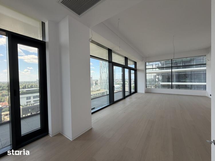 Apartament cu 4 camere în Pipera