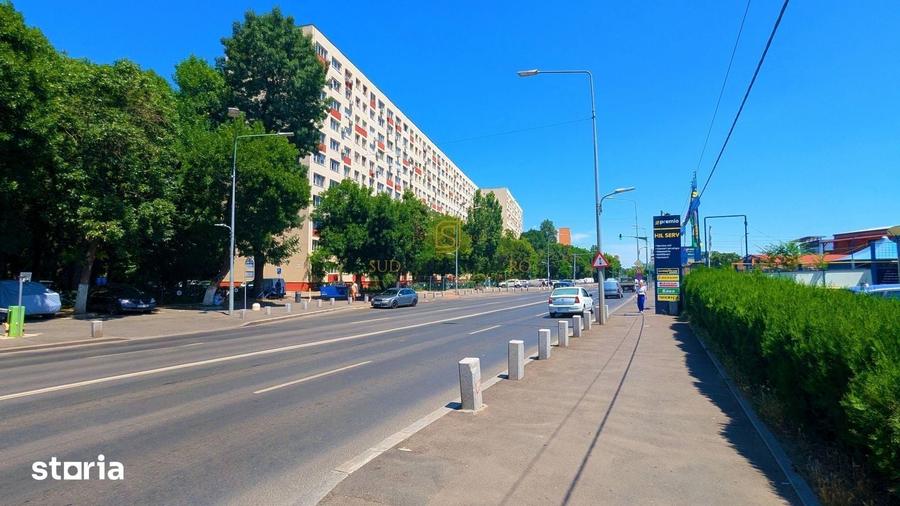 Spațiu comercial, de 2,200 mp, în Berceni