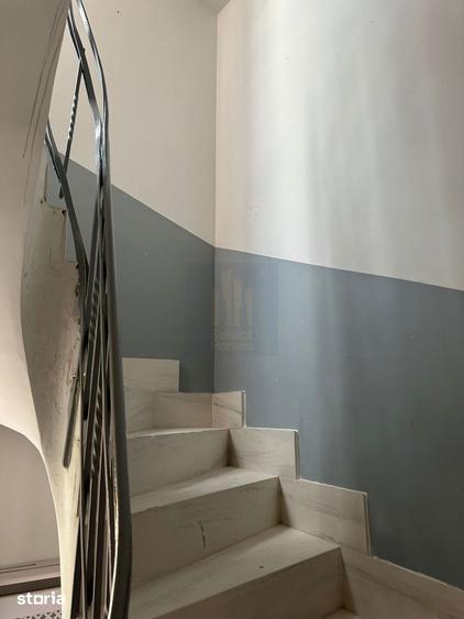 Casă cu 6 camere cu Teren 220 Mp în Dorobanți