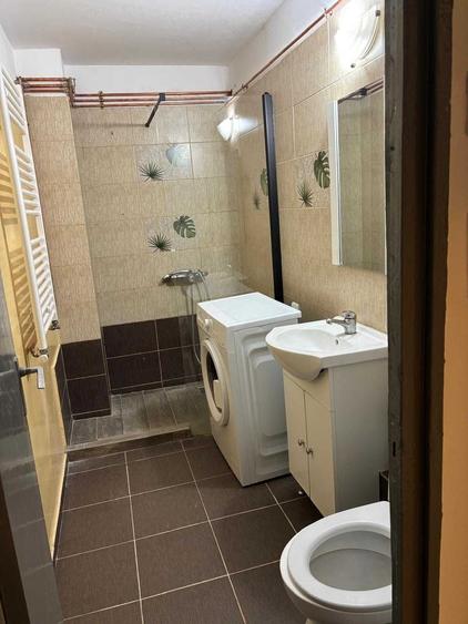 Apartament cu 2 camere decomandat în Fundeni