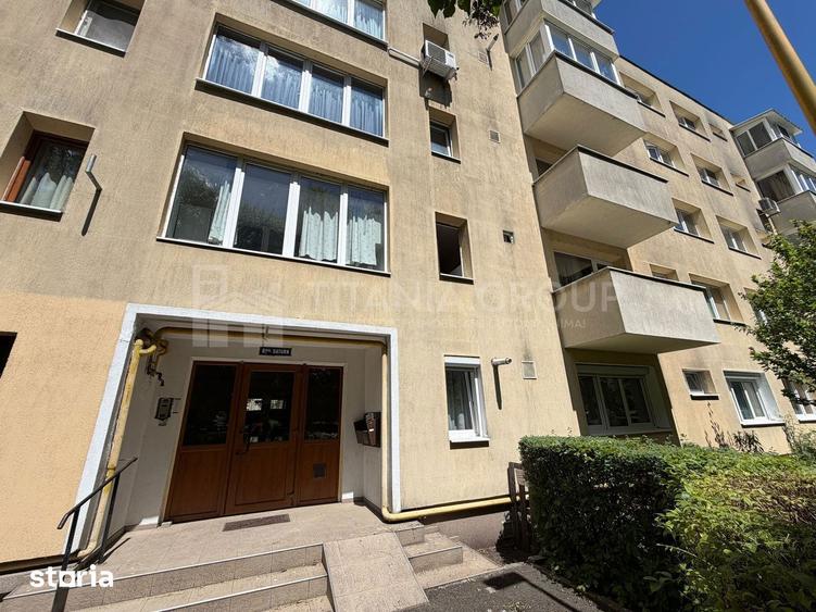 Apartament cu 3 camere semidecomandat în Astra