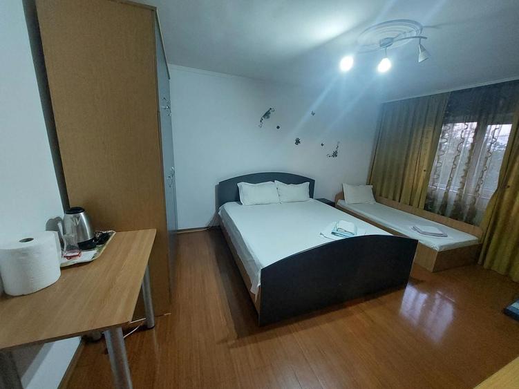 TECHIRGHIOL, CENTRAL, VILA  D+P+1, DESCHIDERE PE COLT, 5 CAMERE, 5 BAI - 25