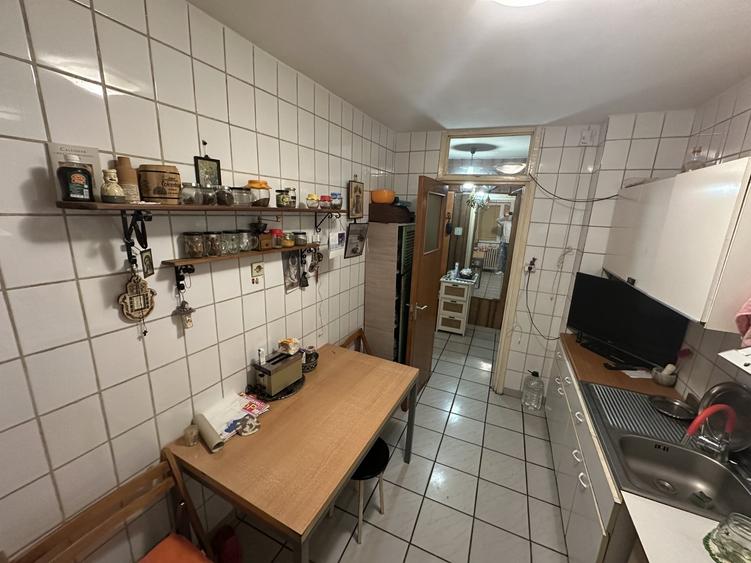 Apartament cu 2 camere decomandat, mobilat în Berceni