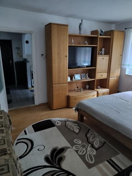 Apartament cu 2 camere nedecomandat în Central