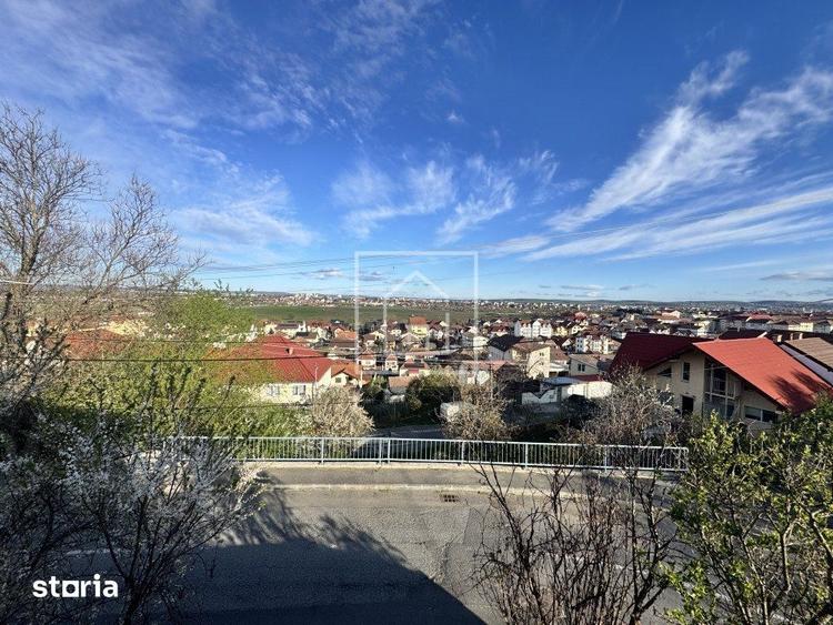 Casă cu 4 camere cu Canalizare în Valea Aurie