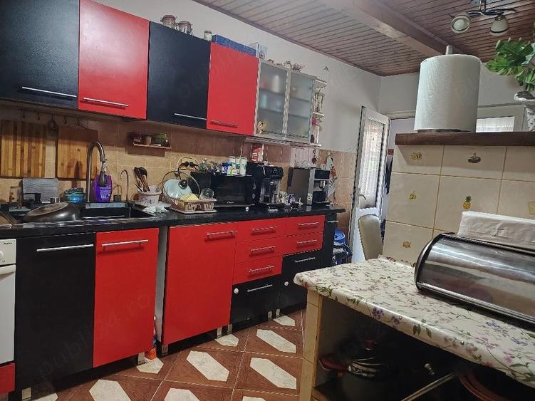 Casă cu Teren 1543 Mp în Șipet