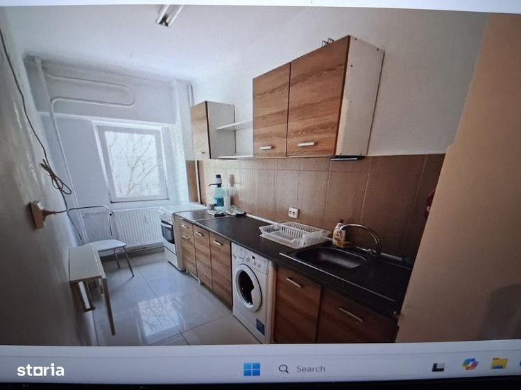 Garsonieră decomandată în Tei