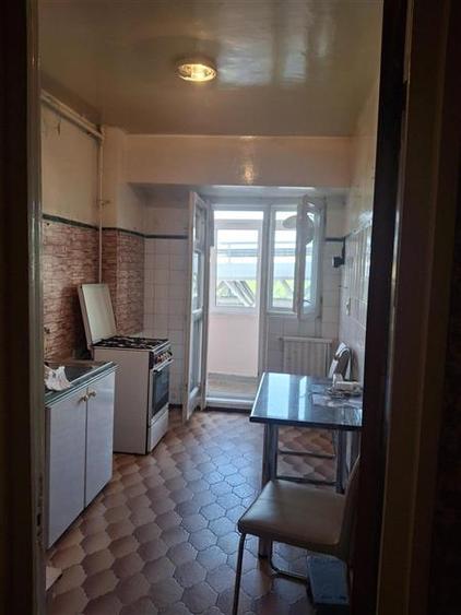 Apartament cu 3 camere decomandat în Doamna Ghica
