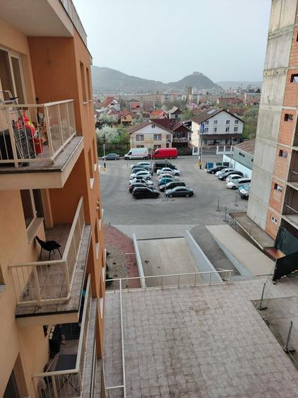 Garsonieră decomandată în Central